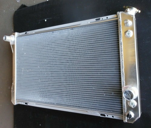 3Row New Aluminum Radiator For Chevrolet Camaro P20 P30 Pontiac Firebird 5.7 V8 - Picture 3 of 8