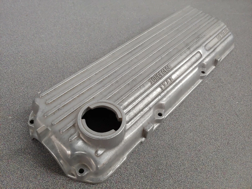 MUY BONITA CUBIERTA VÁLVULA ALUMINIO ORIGINAL USADA ORIGINAL PORSCHE 924 047103475 Foto 2 de 4