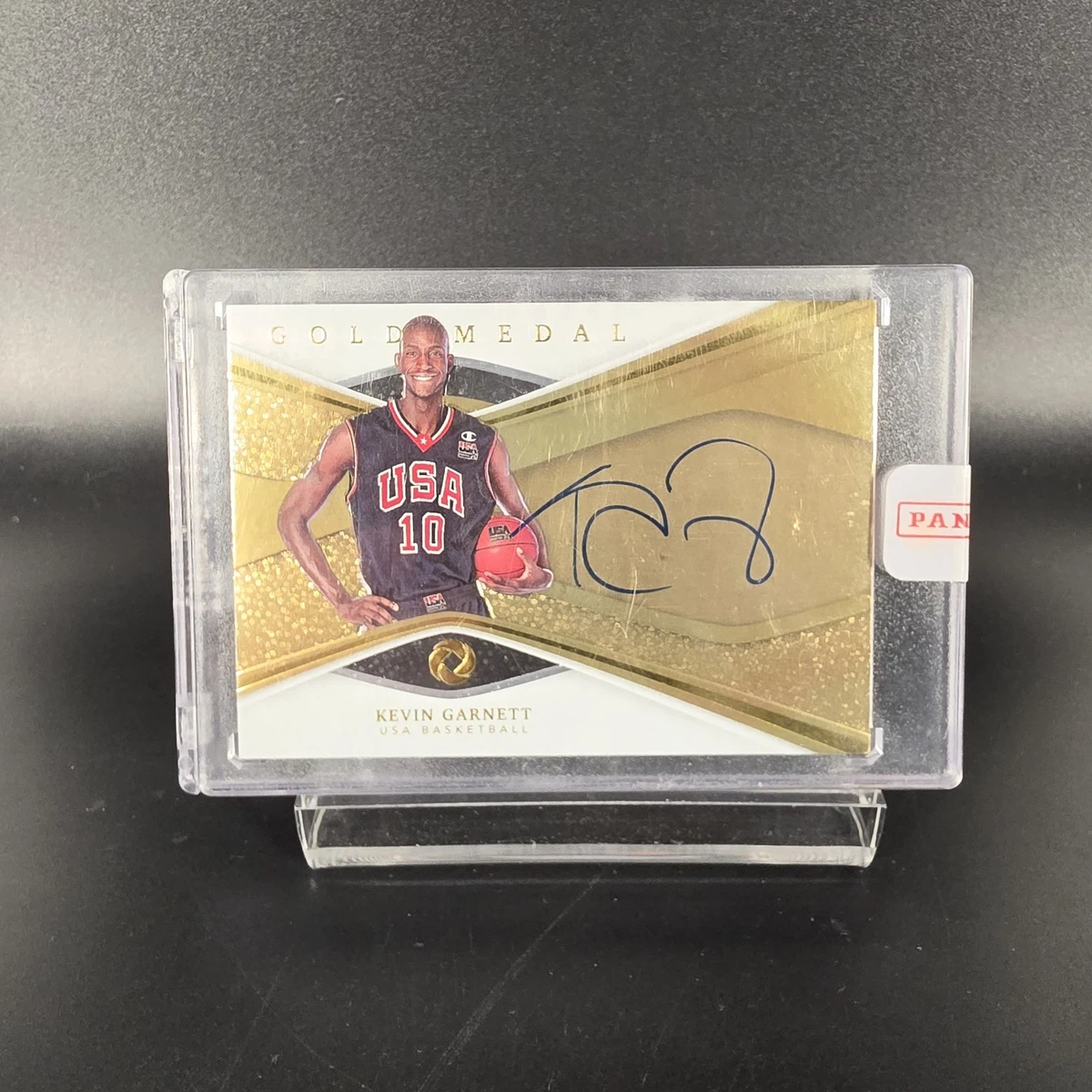 Kevin Garnett Basketball Autographed Sports Trading Cards