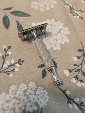Wade & Butcher DE Safety Razor -Clean Awesome Condition