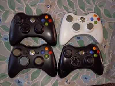 Microsoft Xbox 360 OEM Wireless Controllers Lot Of 4 Tested Working