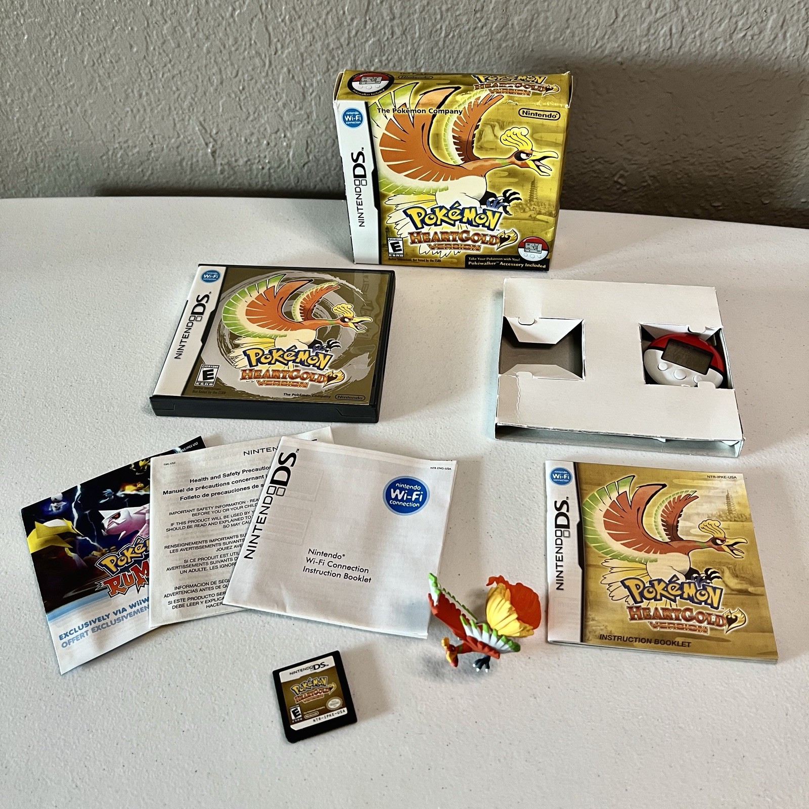 Pokemon HeartGold Version Figure Bundle CIB w/ Ho-Oh Figure & Pokewalker - DS