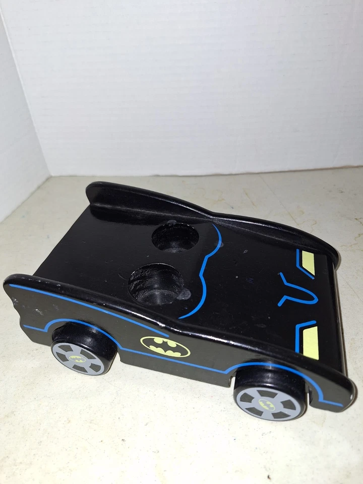 "Batimóvil de madera Pottery Barn Kids DC Comics Batman Robin vehículo de juguete 2016 8""x5""" Foto 2 de 4