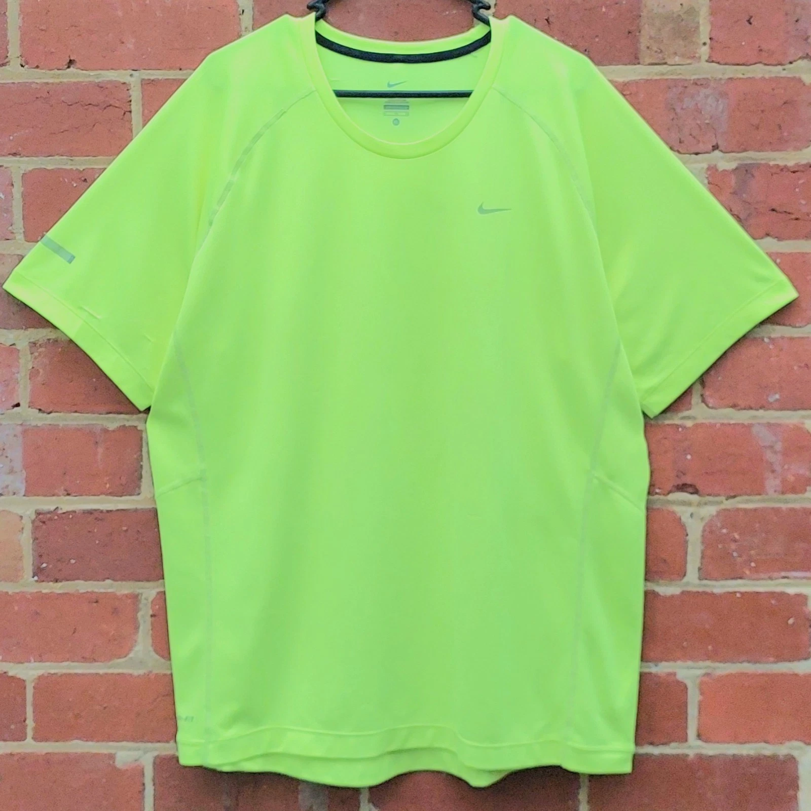 NIKE Miler UV Mens Fluoro Yellow Top Training Active Sport Gym Run Shirt - XL