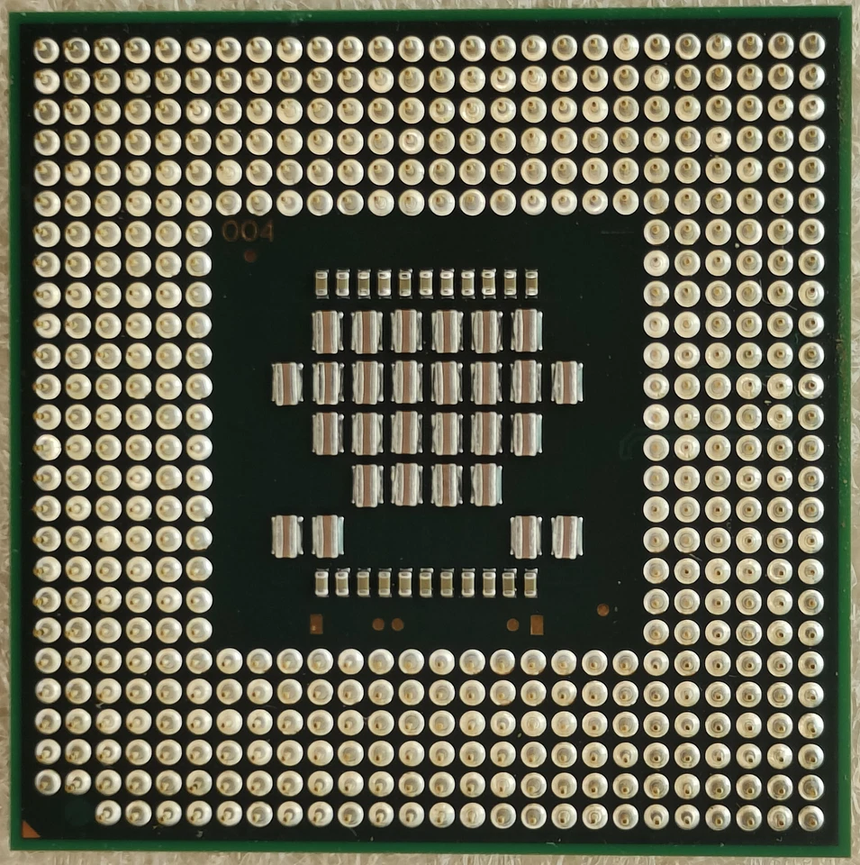 Intel Core 2 Duo Processor T5600 2M Cache 1.83 GHz, 667 MHz FSB SL9U3 - Image 2 of 3