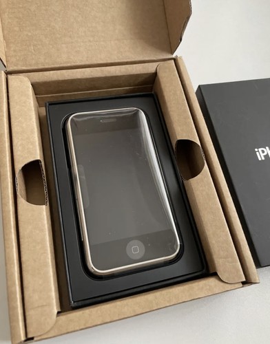 Old Stock Apple iPhone 2g 8gb 1st Generation - Collectors Piece - Rare 2007 - Picture 2 of 5