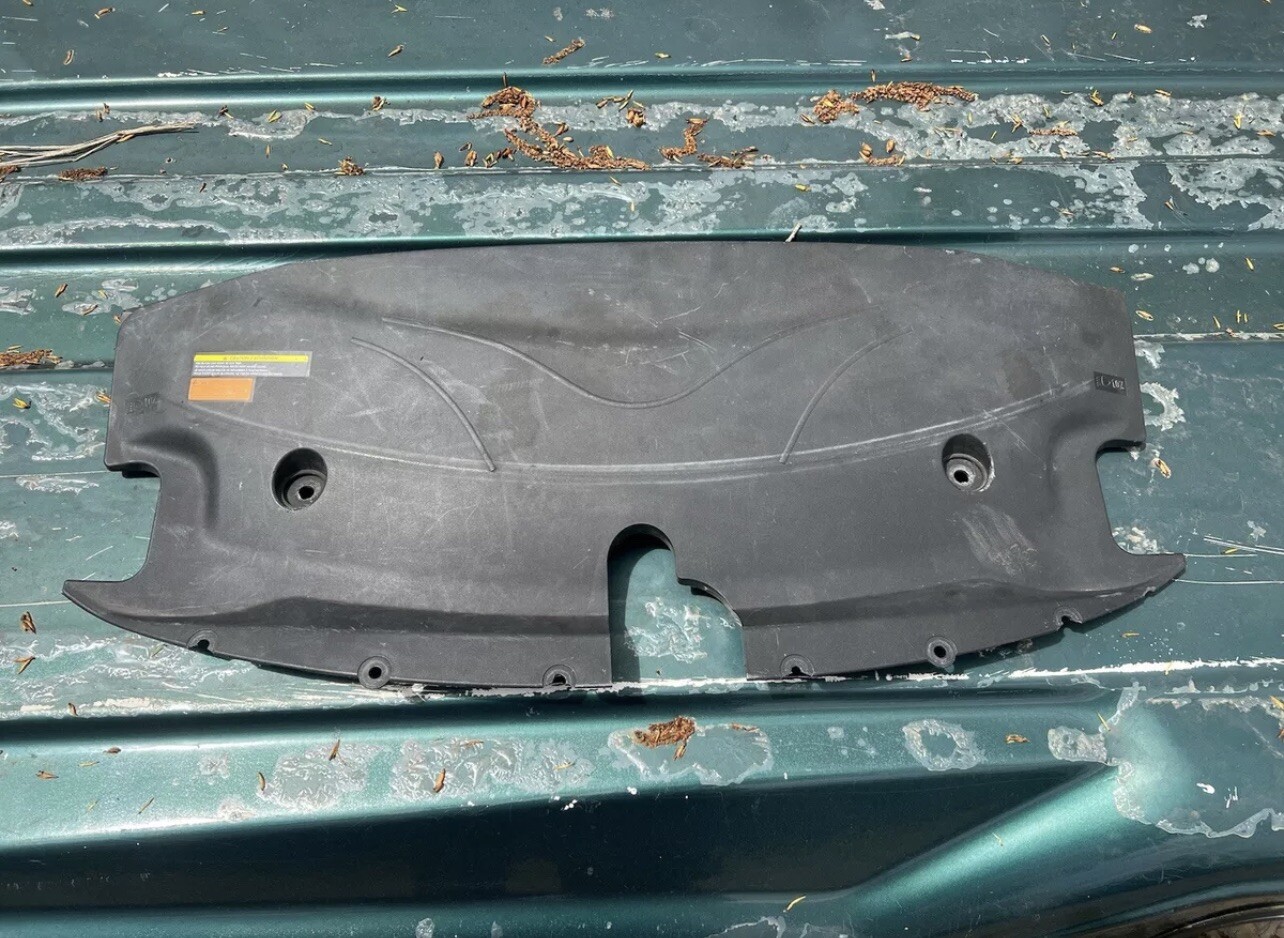 2011-2019 INFINITI M37 Q70 RADIATOR SUPPORT AIR INTAKE AIRDUCT COVER 3.7L