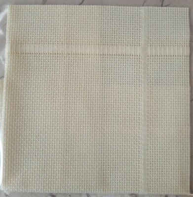Charles Craft Pipeline 14 ct Aida 1-9  square for 6'' pillow raised thread Cream