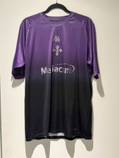 ~~ Camiseta deportiva de fútbol ACF Fiorentina 24/25 cuarto kit completo + pantalones cortos Kappa EU 2XL US XL