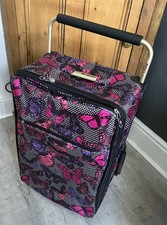 Walizka bagażowa IT Medium Soft Shell Ultra lekka w bardzo dobrym stanie