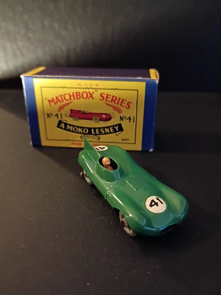 Matchbox #41A D-Type Jaguar 1957 Metal Wheels VN/MINT In Solid Original B3 Box - Image 3 of 4