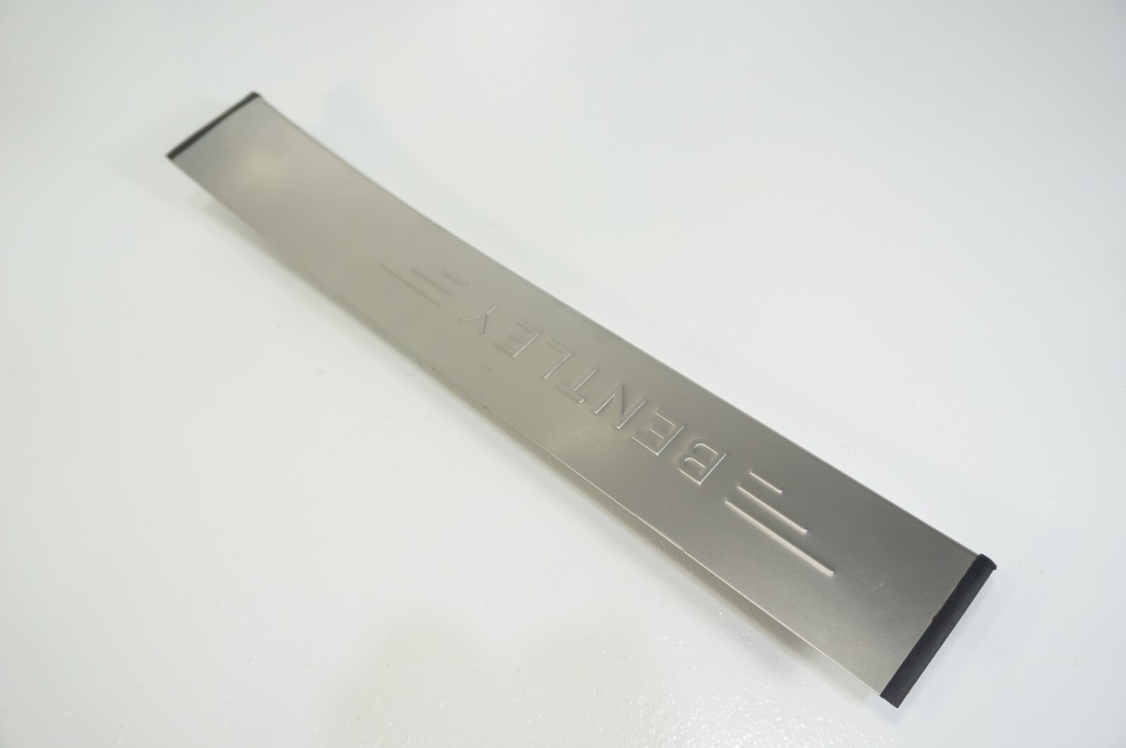 06-12 Bentley Continental Flying Spur Rear Left Door Sill Trim Scuff Step Plate