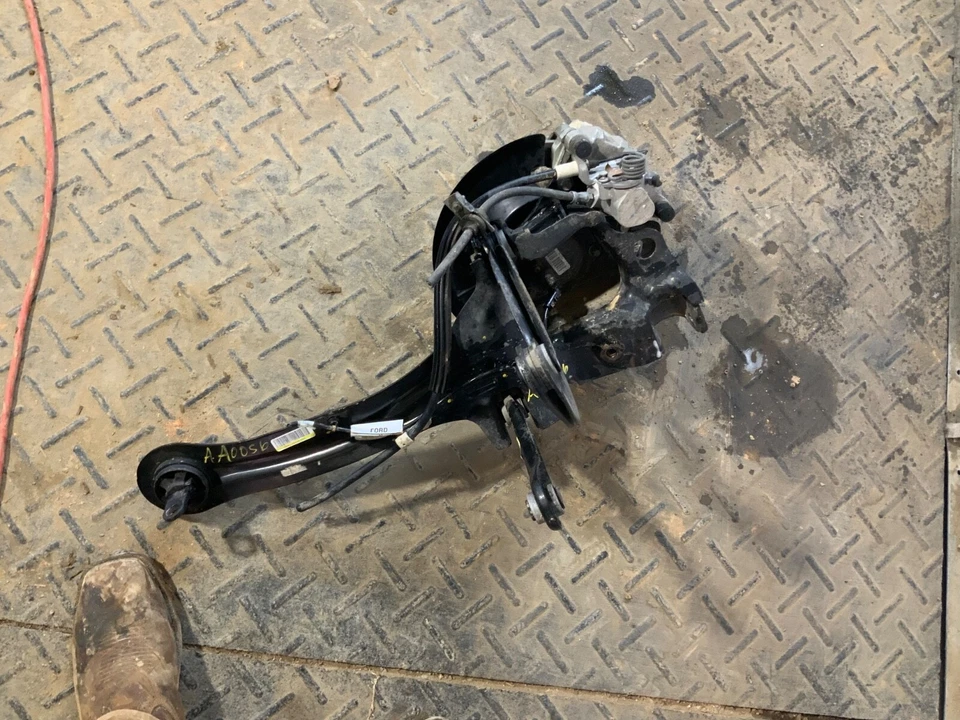 Ford Focus 2015 2016 2017 2018 rodilla trasera derecha ¡OEM 22 k millas!! Foto 4 de 4