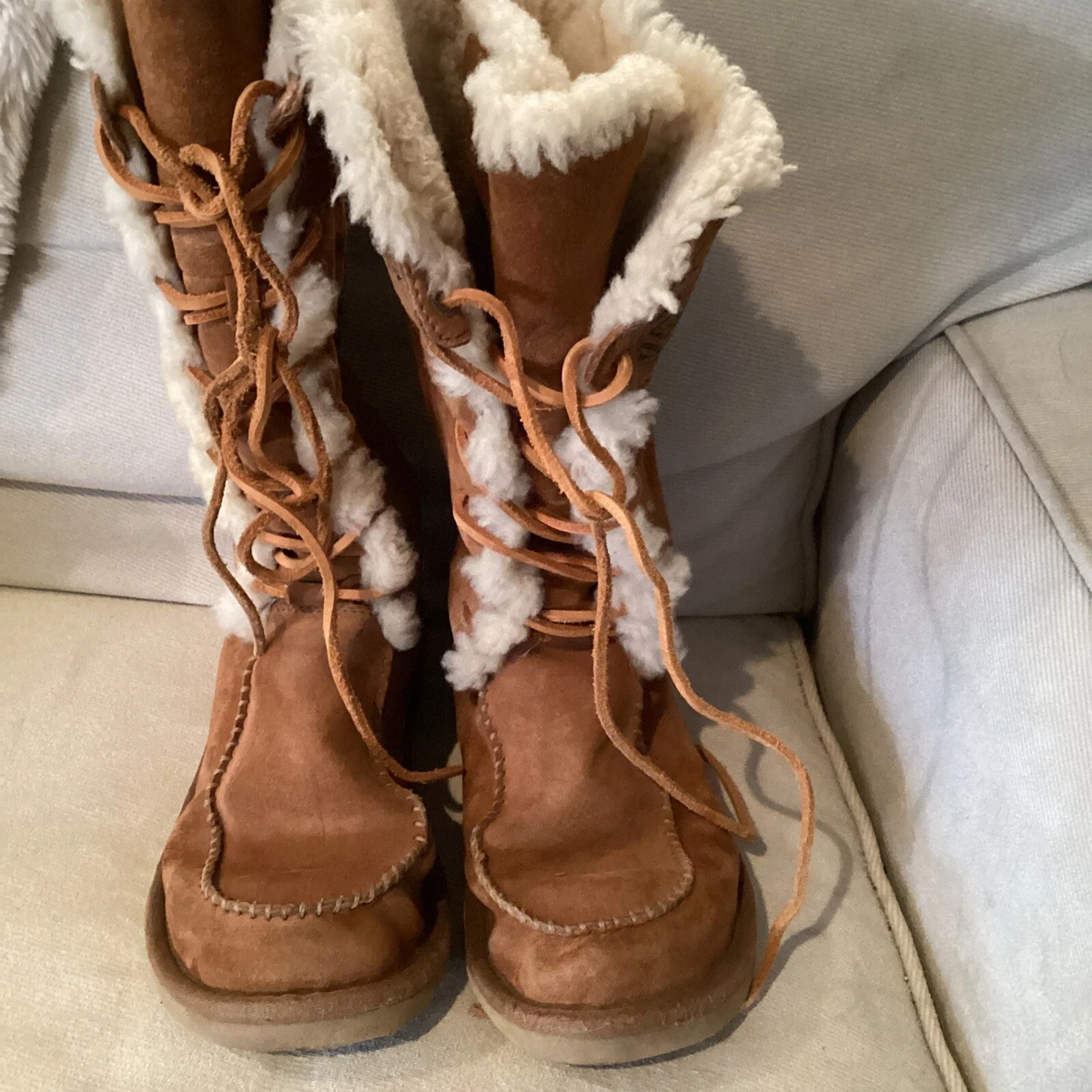 Angelus Tan Suede Dye Review/ How to Dye old UGG boots 