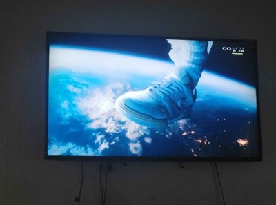 LG 55in Smart LED 4K ULTRA HD Smart webOS 2019 Flat Screen Wallpaper TV