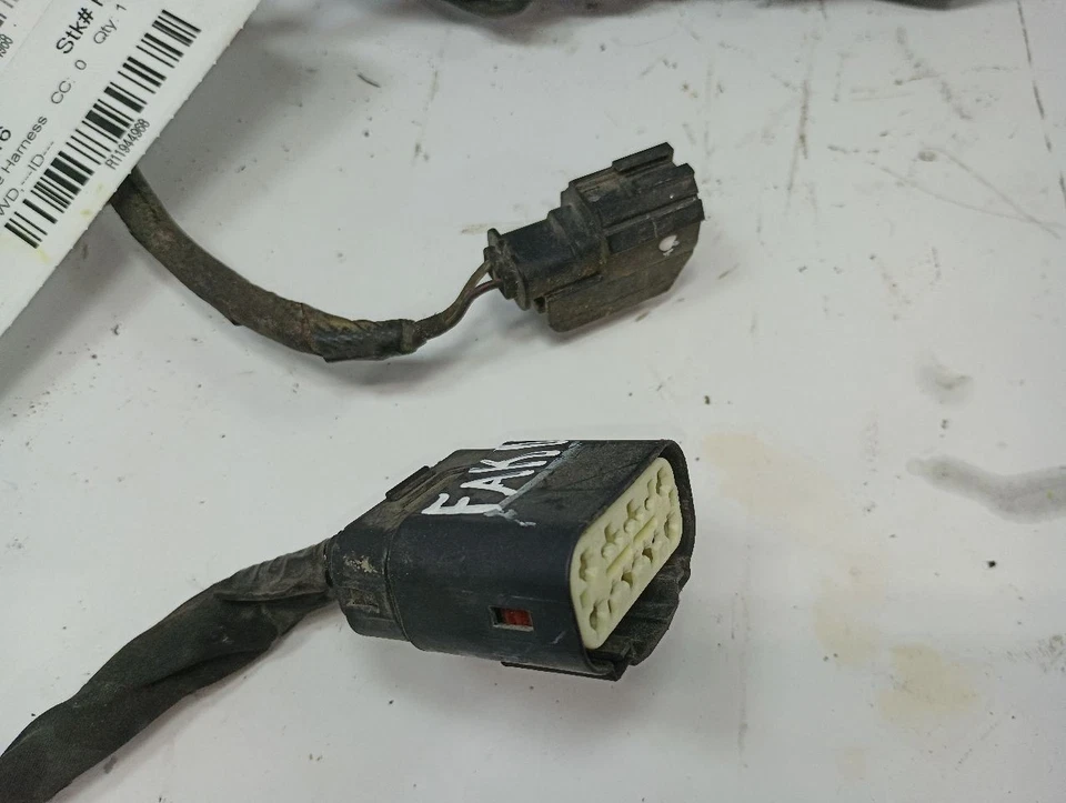 Arnés de cables del motor P68195578AD de Jeep Patriot 2016 tracción delantera en 11944968 Foto 4 de 4