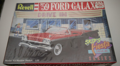 [ Revell #7162 ] '59 FORD GALAXIE MODEL Skip's Fiesta DRIVE IN SERIES [wrapped]