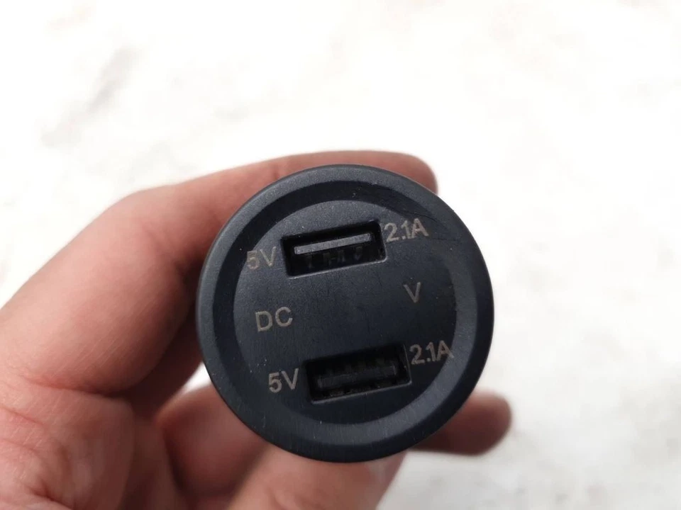 Opel Vectra C Station Wagon 2007 1.9CDTi Connettore USB Diesel 110kW - Immagine 2 di 4