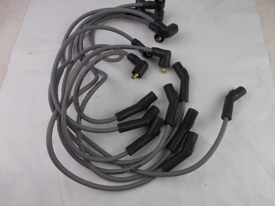 Juego de cables de bujía DriveWorks 9677 se adapta; Land Rover Range Rover y Discovery Foto 2 de 4