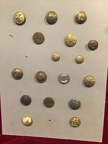 Lot de 17 boutons uniformes en laiton vintage/antiques FirePolice bureau de poste chemin de fer - Photo 1 sur 4