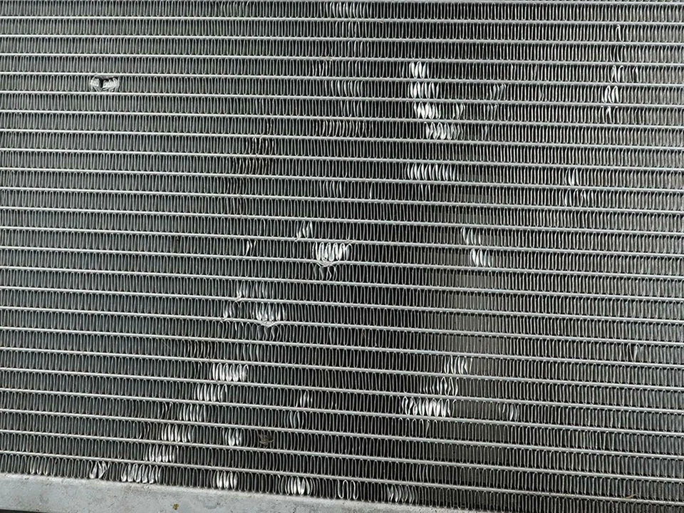 Оригинальный передний антифриз для охлаждения двигателя радиатора Ford Thunderbird 1994 - 1995 годов выпуска - Изображение 3 из 4