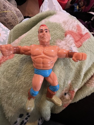 Vintage WWE/WWF Tatanka Wrestling Action Figure Ha...