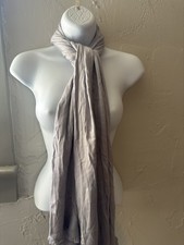 Calvin Klein Women's NEW w/Tag Lightweight Gray Scarf  