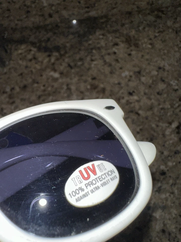 Gafas de sol polarizadas TAIWÁN protegen 100 % UVA y UVB marco blanco hombres mujeres NUEVO Foto 2 de 4