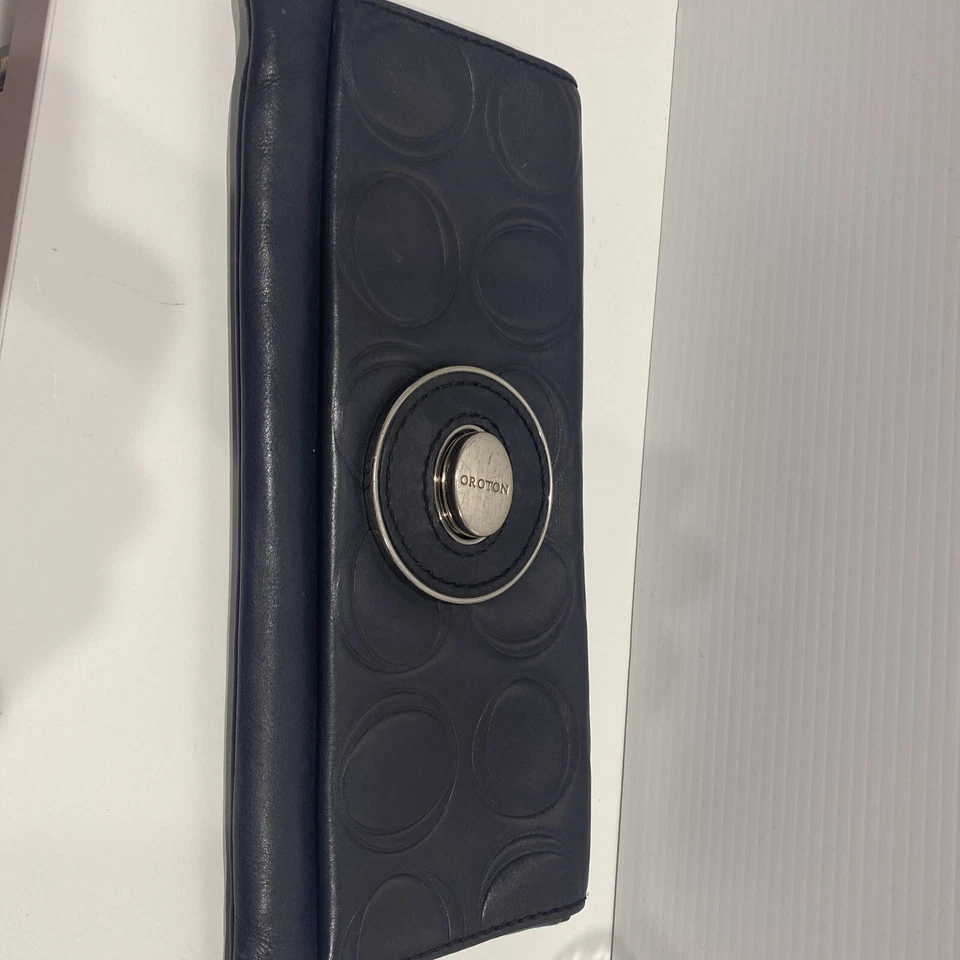 OROTON Signature O Leather Black Clutch PURSE Silver Oval Turn Lock Clasp Vintag - Image 3 of 4