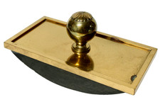 Alte Messing Holz L&ouml;schwiege Schreibtisch L&ouml;schwippe L&ouml;sch Wiege Wippe Utensil