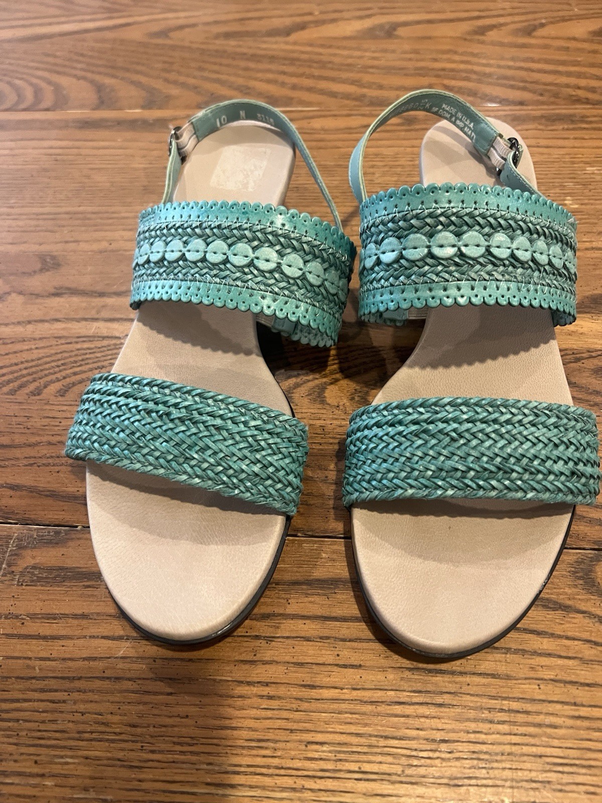 Munro Murocco slingback sandals in turquoise blue woven leather.  Size 10N