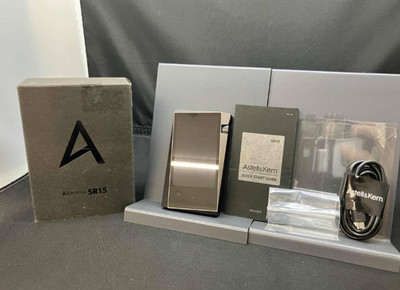 Astell & kern SR15 A&norma Digital Audio Player 64GB Dual DAC Hi-Res Used Japan