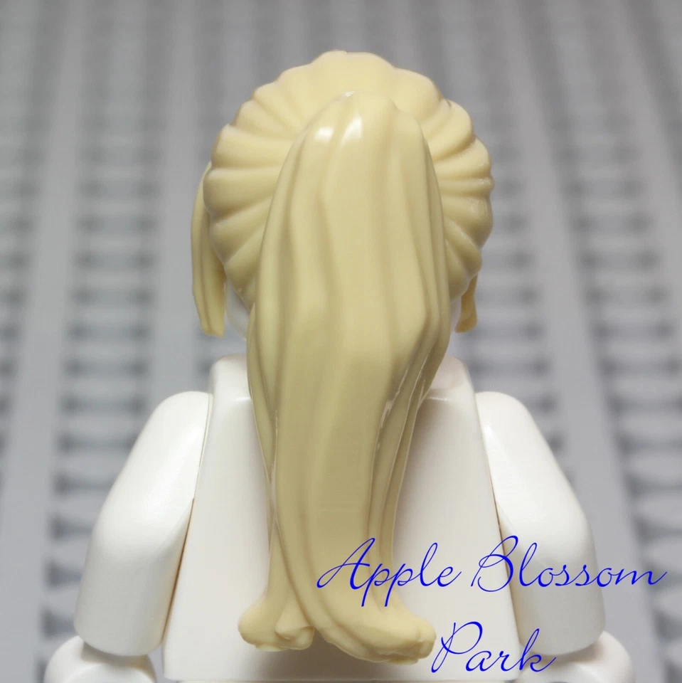 NUEVO Lego Mujer Minifigura Rubia PELO BRONCEADO Castillo Princesa Niña Cola de Caballo Cabeza Equipo Foto 4 de 4
