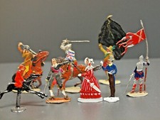 8 Flachfiguren bemalt 4cm Zinn Diorama Dame Ritter Krieger Zinnsoldaten