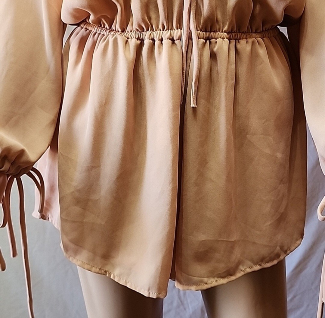 REVERSE Cold Shoulder Spaghetti Strap Romper Long… - image 4