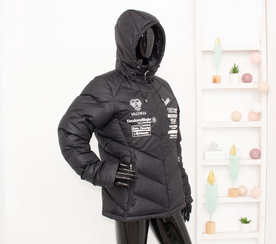 Jaqueta Swix preta com capuz inverno casaco acolchoado esqui feminina tamanho M - Imagem 4 de 4