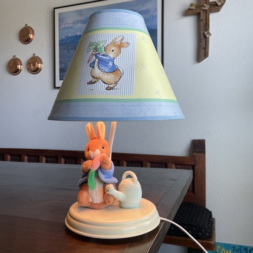 Peter Rabbit Nursery Plush Lamp Decor Beatrix Potter  VTG 2001 FW & Co.