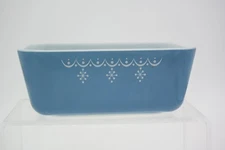 Vintage Pyrex Blue Snowflake Garland Refrigerator Dish 0502 1 1/2 Pint