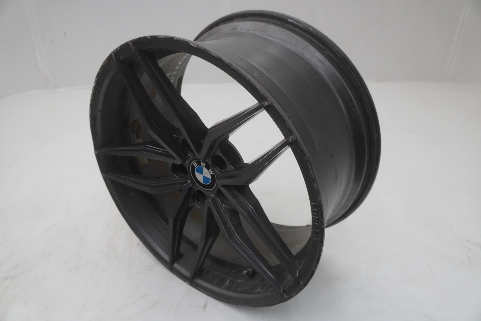 BMW i8 2014 Wheel