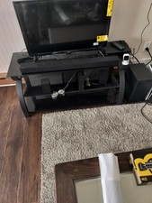 samsung surround sound system for tv. Included Sub-woofer and 5 speakers