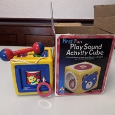 TOMY FIRST FUN PLAY SOUND ACTIVITY CUBE RETRO VINTAGE BABY SPIELZEUG VERPACKT TOP