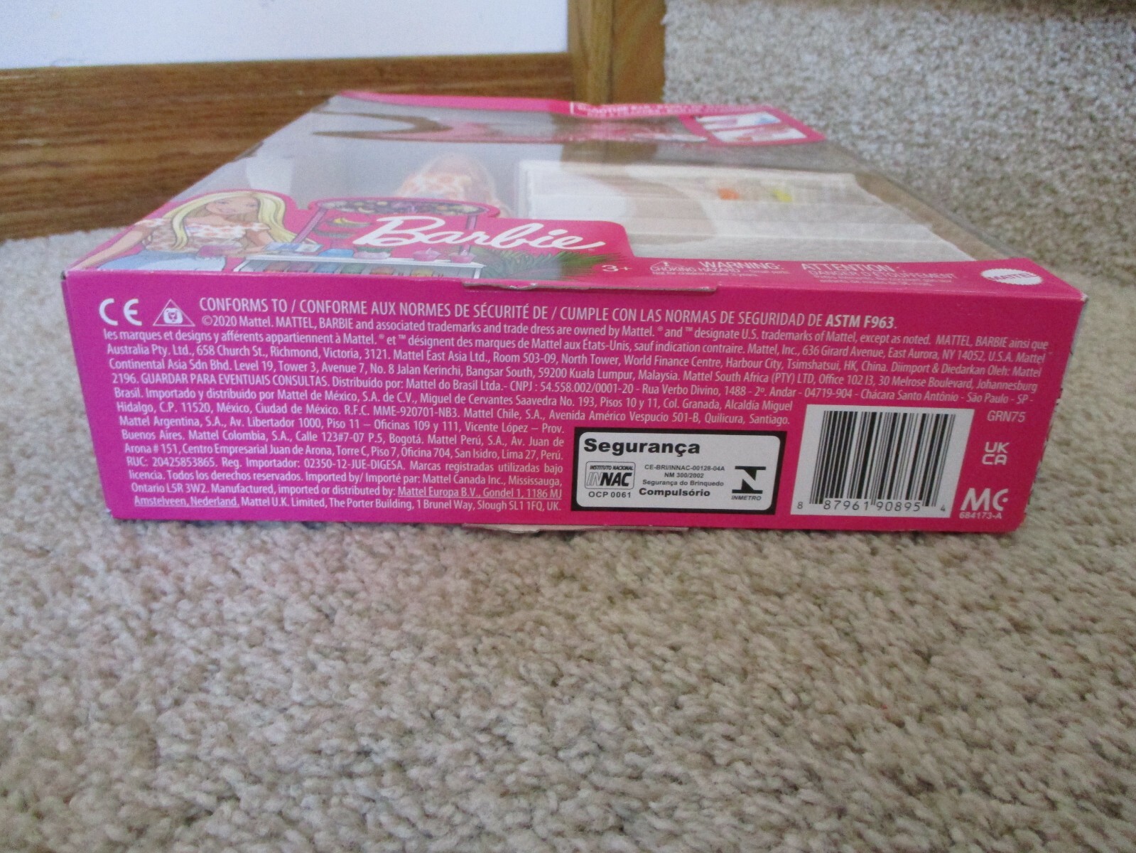 как выглядит Mattel Barbie NEW Smoothie Bar Blender fruit cash register forks kitchen treats фото