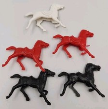 5 Vintage Plastic horse horses for Cowboys western Playset Toy Figures