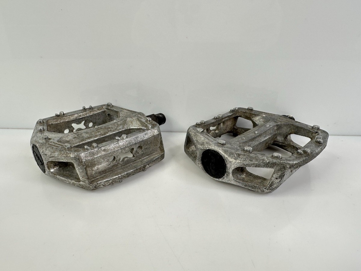 Vintage 1996 GT Bicycles BMX Racing Freestyle Pedals VP-821 1/2