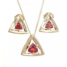 9ct Garnet Set Necklace Earrings Studs Yellow Gold Natural Trillion Gemstones