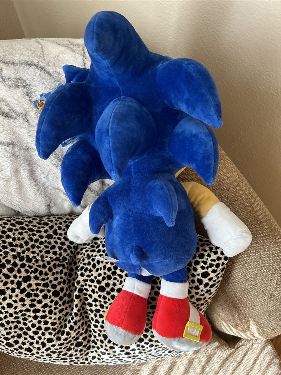 Sonic the Hedgehog 16 HugMe Plush with Shake Action - Super Sonic -  Kidrobot