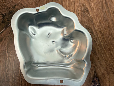 Vintage Mini Winnie the Pooh Aluminum Cake Pan Mold Disney Smash Cake Baking