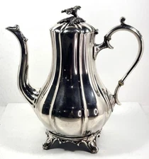 VTG Reed & Barton Silver Plate Tea Pot W/Hinged Lid • 1760 • Floral Design