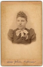Cabinet Card Circa 1890s Unknown Gorgeous Lady In Dress Unmarked