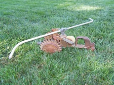 National Model XA-L Walking Lawn Sprinkler Tractor A5 Cast Iron Lincoln NE